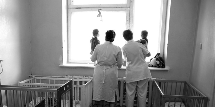 Березкины дети. Инфекционное отделение Первой городской детской больницы / Фонд Олени Пінчук